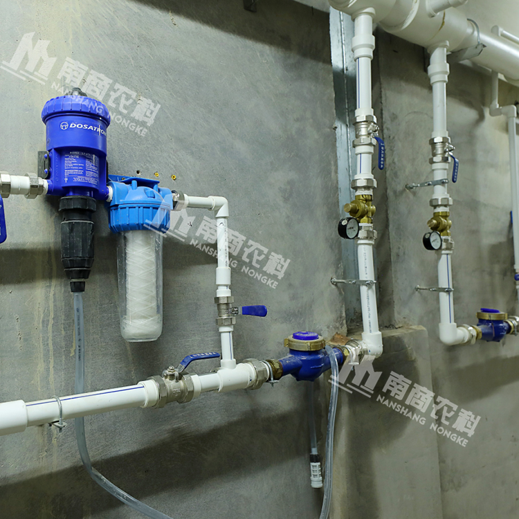 養豬場水線照明系統